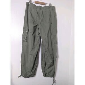 Madden NYC Loose Fit Cargo Pants Size M Drawstring Hem Stretch Hem Pockets NEW